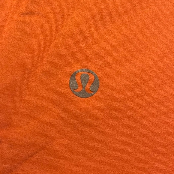 Lululemon cross tank with built in bra - Picture 5 of 5